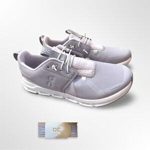 **Fast Shipping! NWT On Cloud Sky Lavender/Fade White Sneakers Size 6.5Y unisex